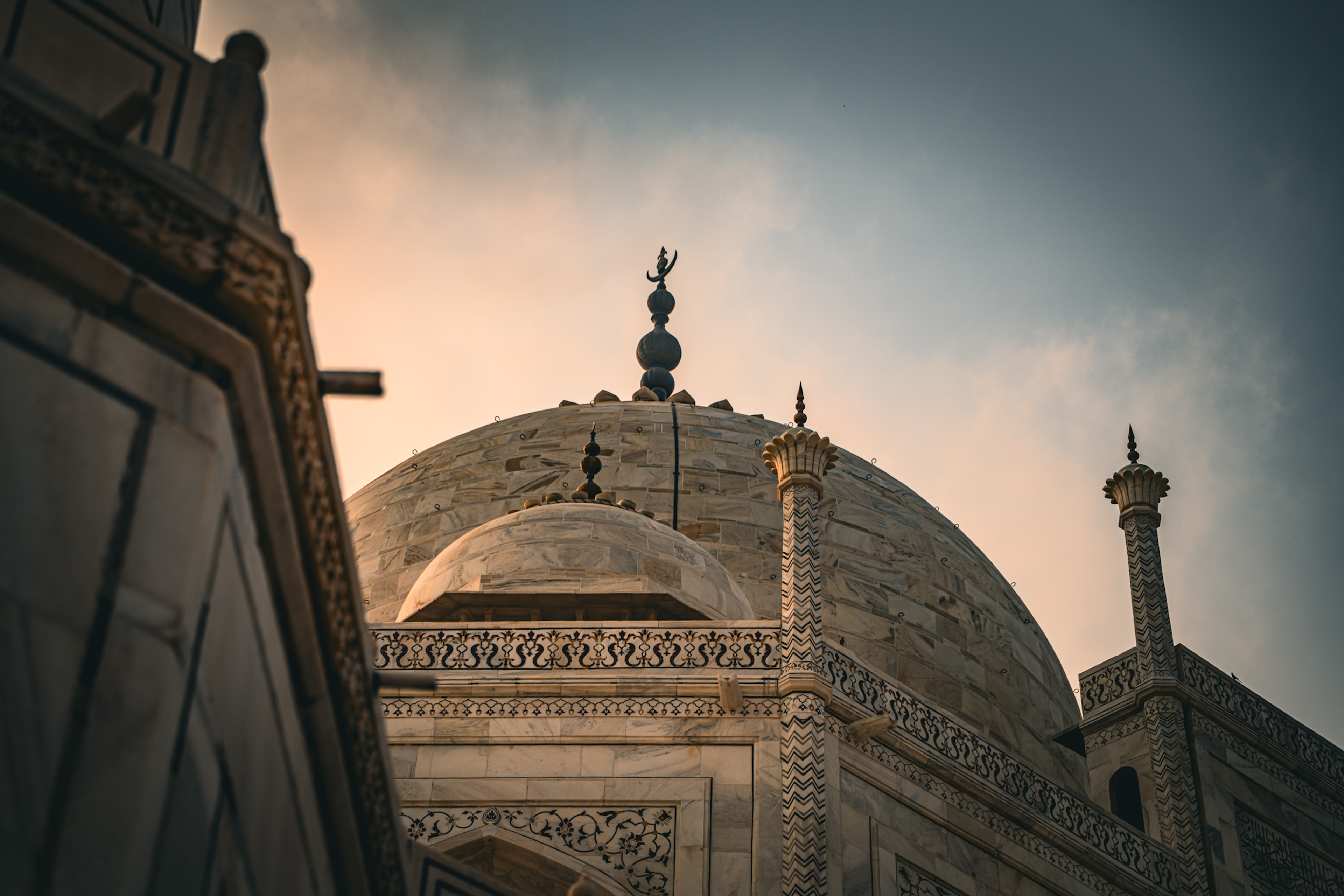 Taj, architectural photograph from Agra, India